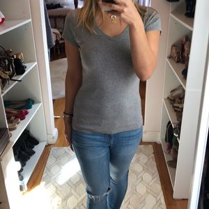 Grey tee